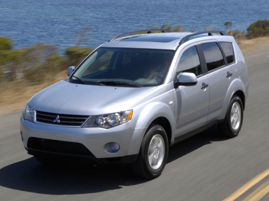  Mitsubishi Outlander 2007 года  (US) (фото 19 из 30)
